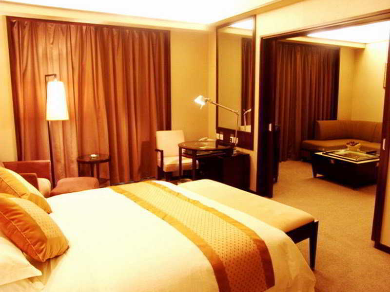 Dongguan Dongcheng International Hotel - Free Shuttle Buses For Executive Room Guests During Canton Fair Exteriér fotografie