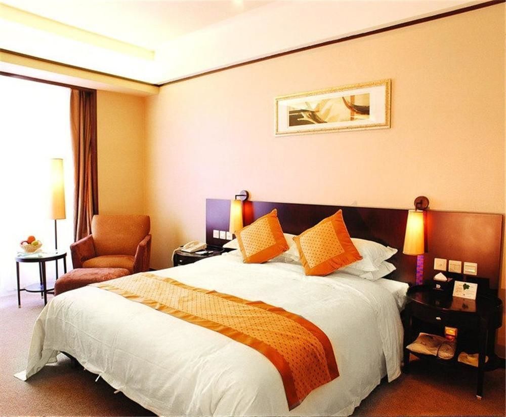 Dongguan Dongcheng International Hotel - Free Shuttle Buses For Executive Room Guests During Canton Fair Exteriér fotografie