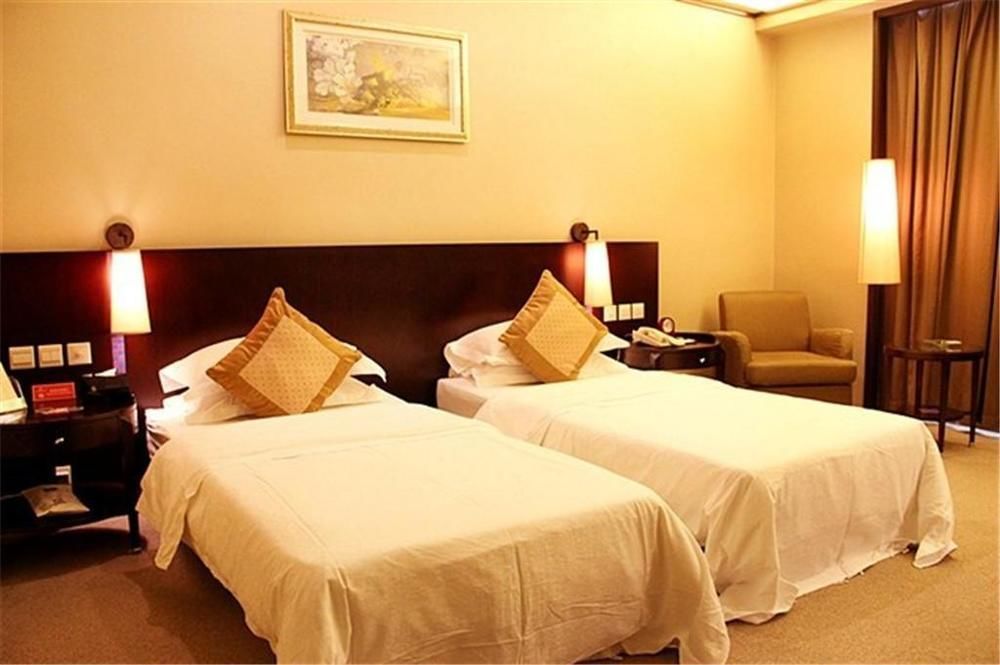Dongguan Dongcheng International Hotel - Free Shuttle Buses For Executive Room Guests During Canton Fair Exteriér fotografie